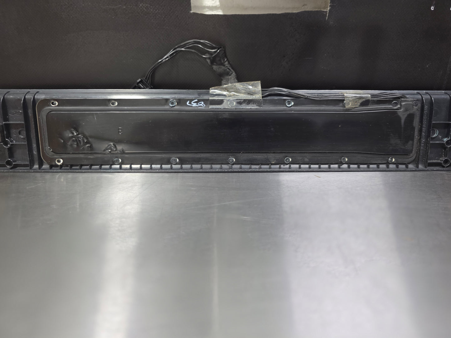 2015 FORD MUSTANG GT RH DOOR SILL TRIM FR3B-6313222-CAW OEM #N791