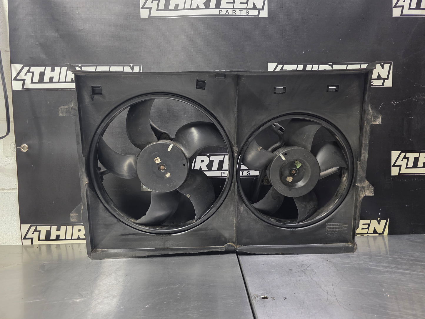 05-06 PONTIAC GTO DUAL ELECTRIC RADITOR COOLING FANS #N781