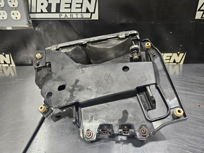97-04 CORVETTE C5 RH PASSENGER HEADLIGHT BRACKET INCOMPLETE #N877
