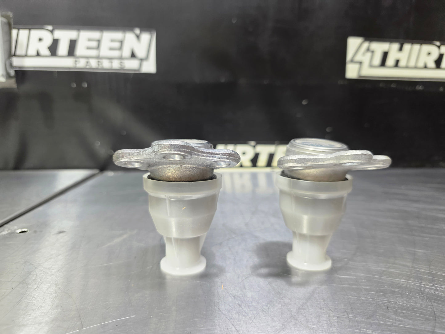 00-04 DODGE DAKOTA FRONT UPPER BALL JOINTS CEXMD471 MOPAR OEM #N859
