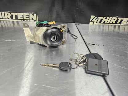 1997 - 2004 CORVETTE C5 IGNITION SWITCH W/ KEY OEM 10308321 #N871